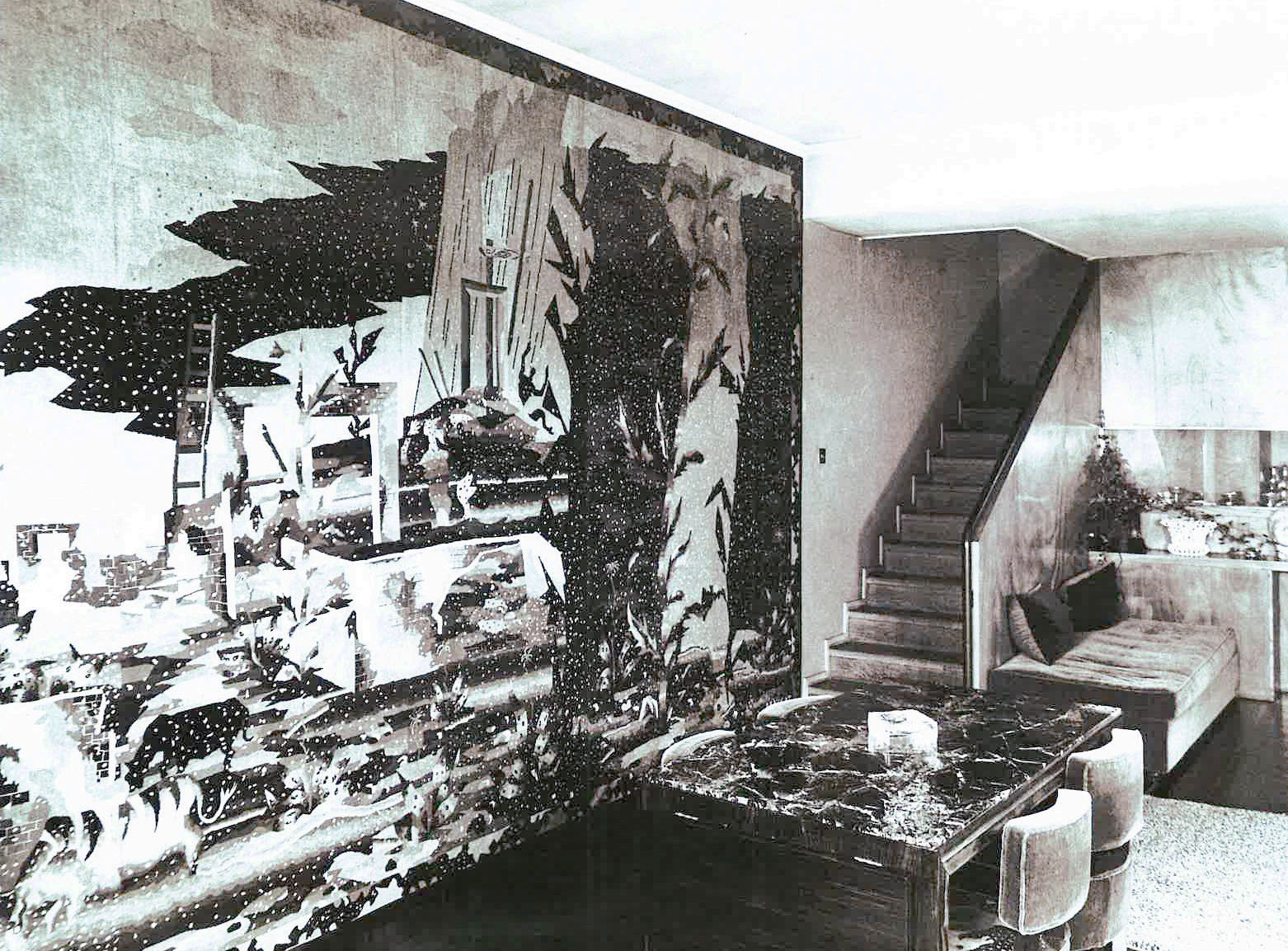 Vue intérieure historique tapisserie Bestiaire de Jean Lurçat 1930